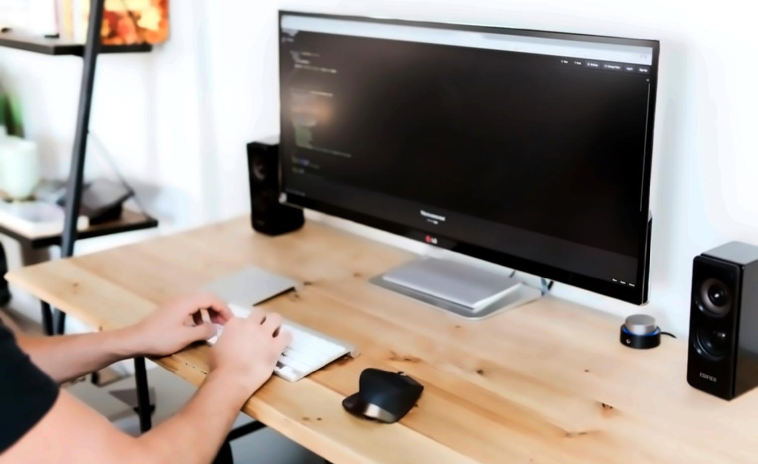 Équipe darenothium travaillant sur des modèles ML